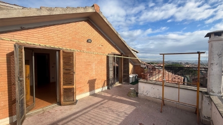 RIGNANO ATTICO 120MQ € 95.000 - MB CASE