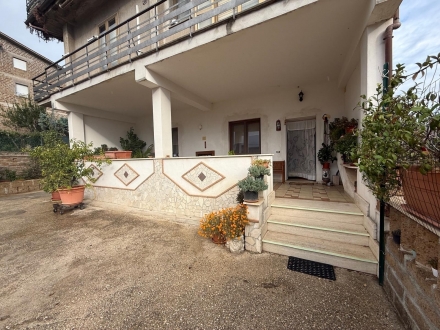 FABRICA DI ROMA 130MQ € 125000 - MB CASE